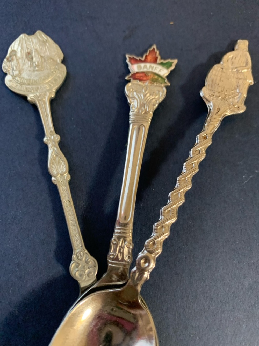 Vintage Decorative Silver-Colored Collectible Souvenir Spoon (Set of 3)